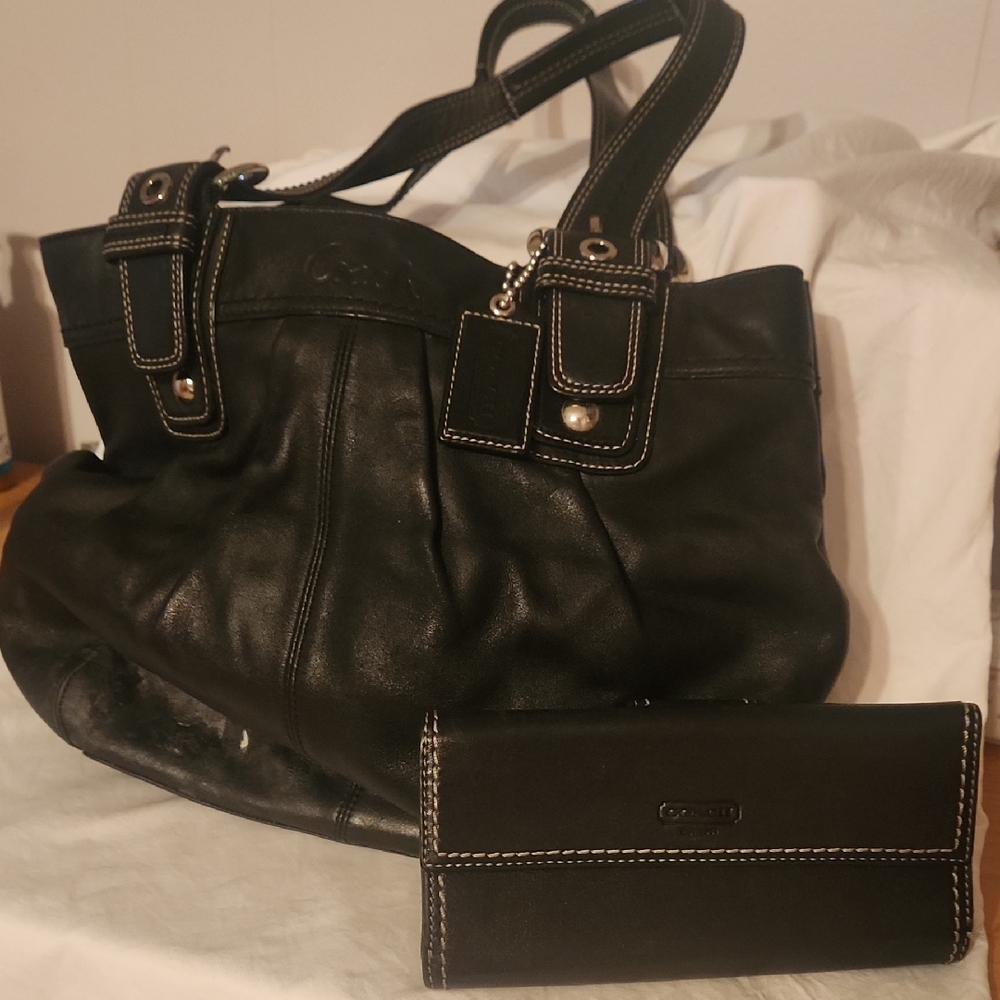 Coach Black Leather Shoulder Bag and Wallet Set